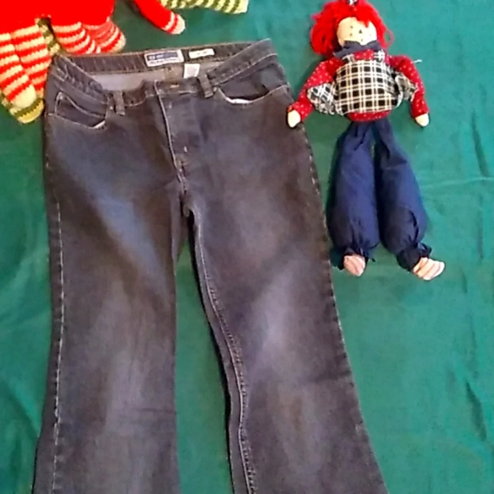 Old Navy Jeans 👖  Stretch  BOOT-CUT  Sz 12 1/2 EVC